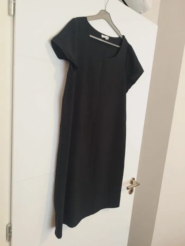 Robe noire "La Halle" - Taille 38 - photo numéro 3