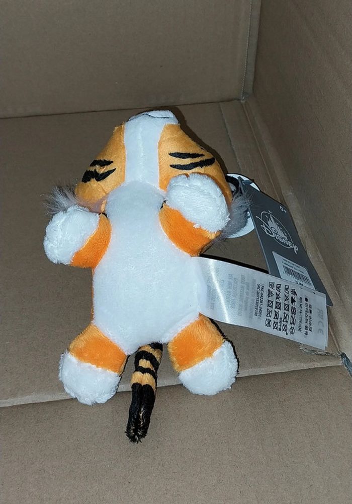 Pick-up Raja Naïf Disney - photo numéro 5