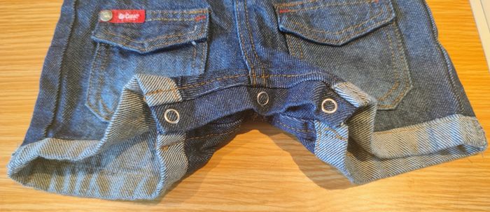 Salopette en jean 🌈 et son tee-shirt 👕🧸Lee Cooper 👶 - photo numéro 7