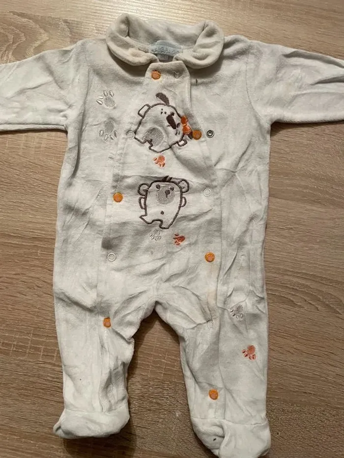 pyjama 1 mois - photo numéro 5