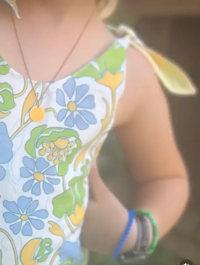 7 ans - robe vintage jaune et verte/bleu - photo numéro 10