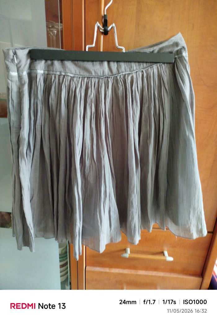 Jupe grise Promod voile, taille 40. - photo numéro 2