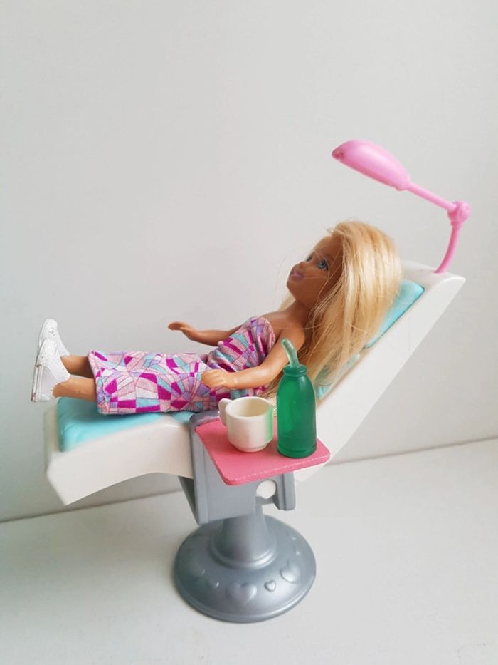 Cabinet du dentiste Barbie et fauteuil interactif - photo numéro 9