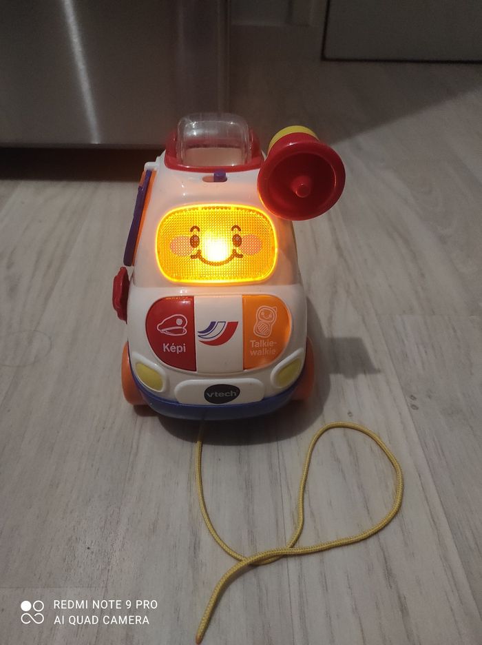 Grande Voiture police tut tut bolide - photo numéro 4