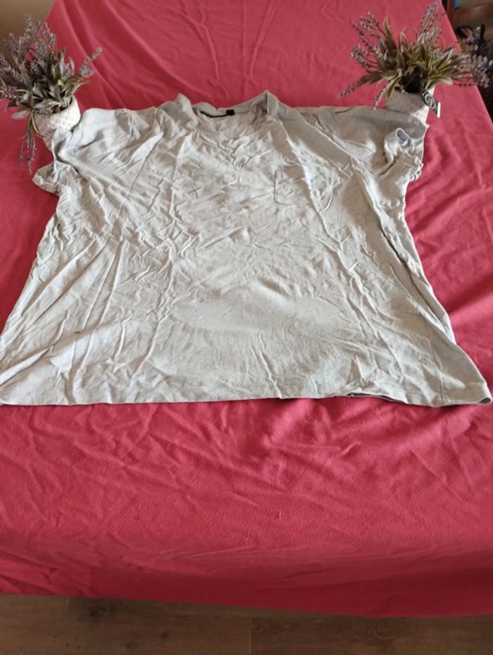 Tee shirt col V - photo numéro 5
