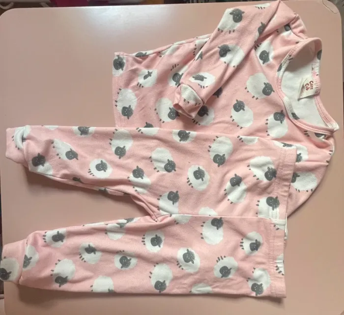 Pyjama rose avec des moutons - photo numéro 2