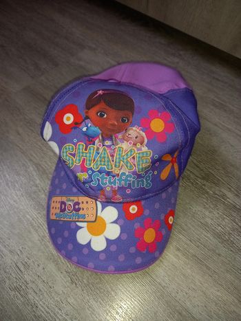 casquette docteur la peluche disney