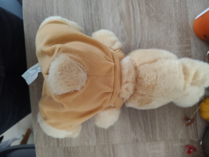 Grande peluche lapin à salopette beige - photo numéro 8