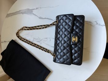 Sac à main bandoulière noir matelassé