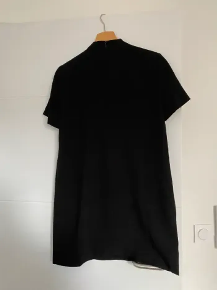 Robe noire Zara - photo numéro 2
