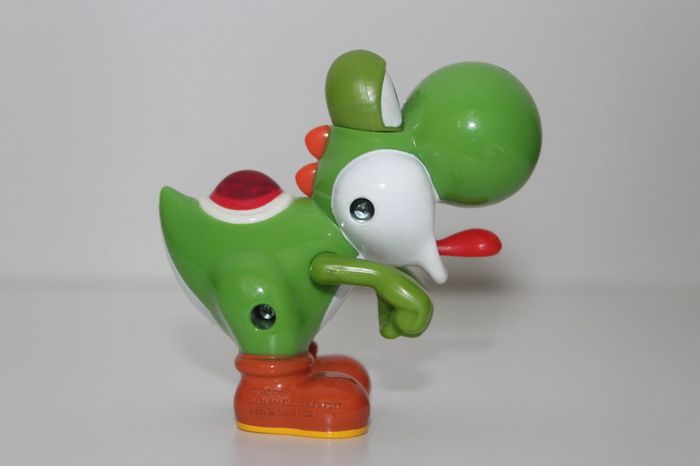 Figurine Yoshi - Nintendo - photo numéro 2