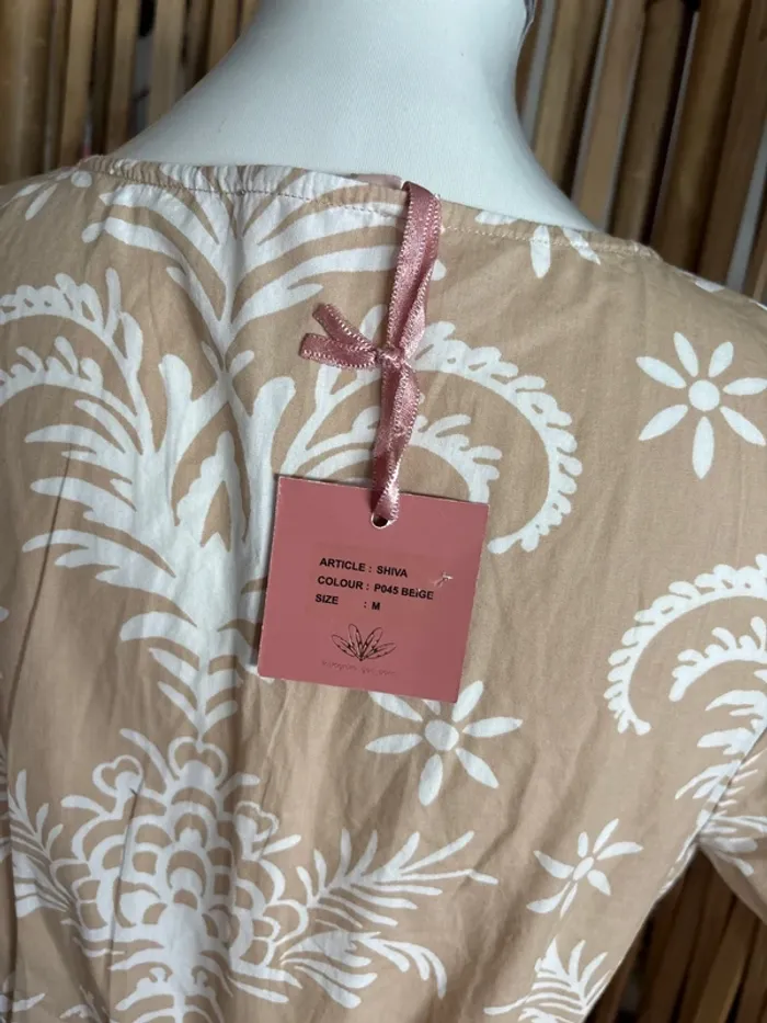 Robe longue neuve  taille M - photo numéro 3