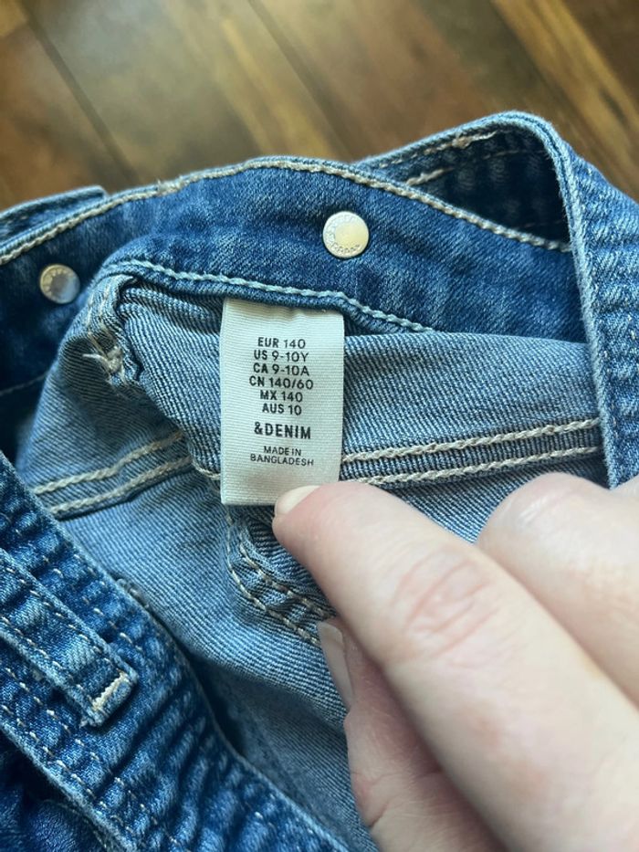 Combishort Jean H&M taille 9-10 ans - photo numéro 4