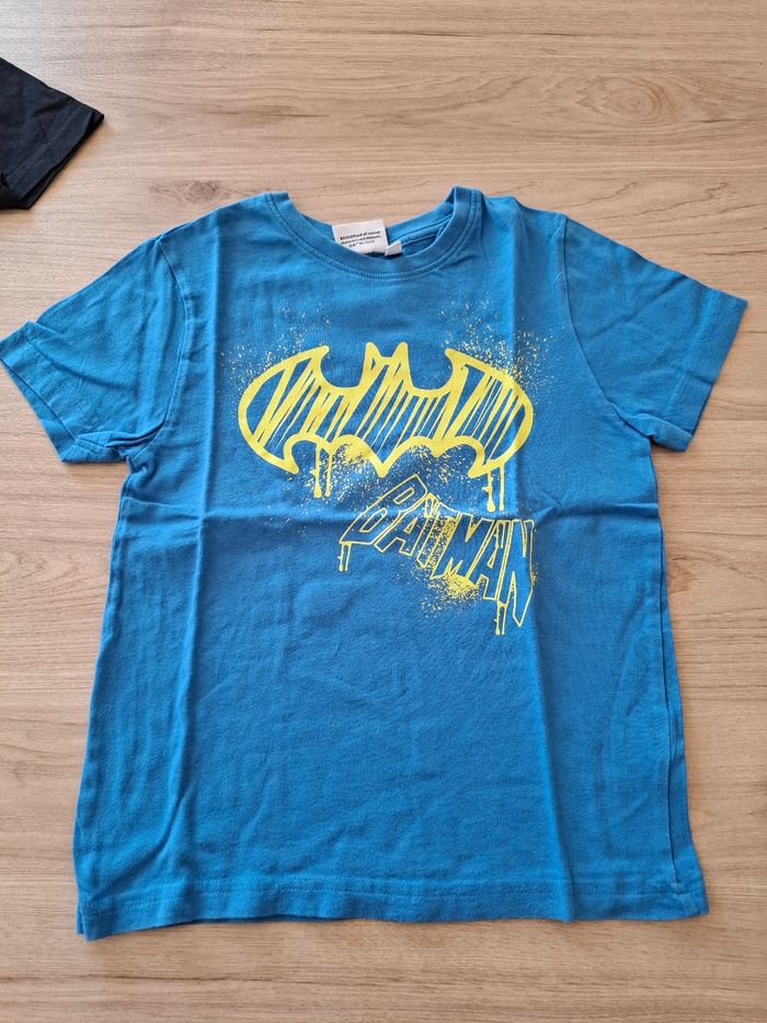2 Tee-shirts batman 6/7 ans - photo numéro 2