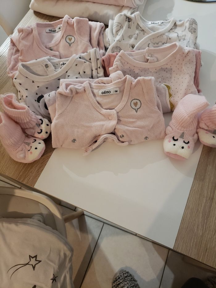 Vêtements fille 3 /6 mois - photo numéro 2