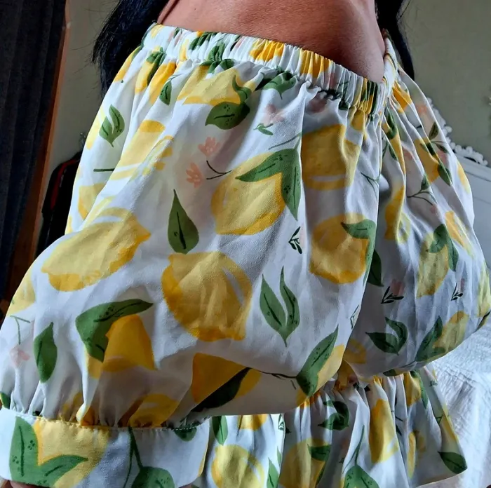 Top citrons et fleurs Jennyfer taille M - photo numéro 8