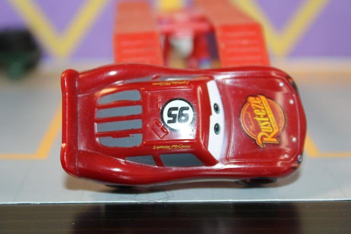 Disney Pixar cars Flash Mc Queen - photo numéro 9