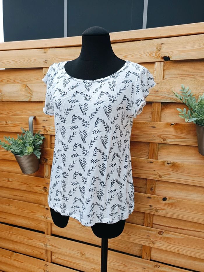 T-shirt taille 36 - photo numéro 2
