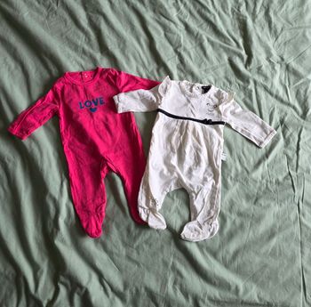Kiabi Lot 2 Pyjamas Coton Rose Blanc Très bon état 1 Mois