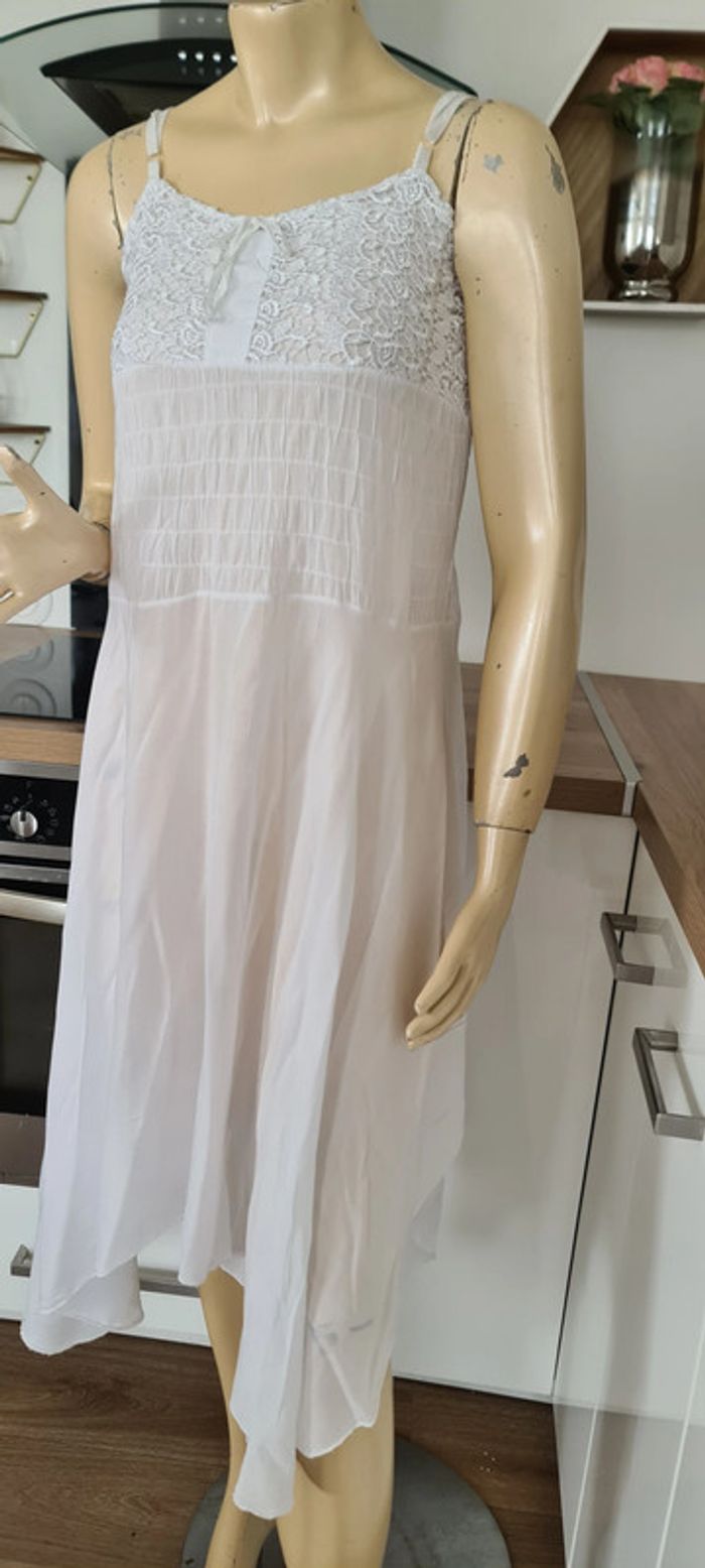 tres jolie robe de plage blanche made in italy - photo numéro 2