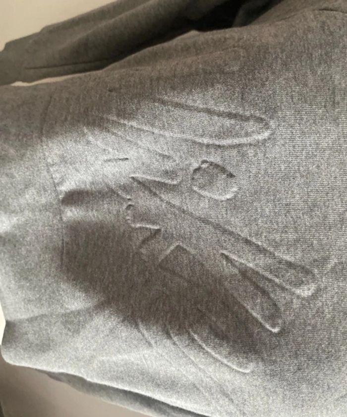 Sweat Nike taille S - photo numéro 2