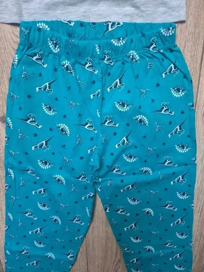 Pyjama en coton "la twisty company" gris/turquoise dino 4 ans neuf jamais porté - photo numéro 3