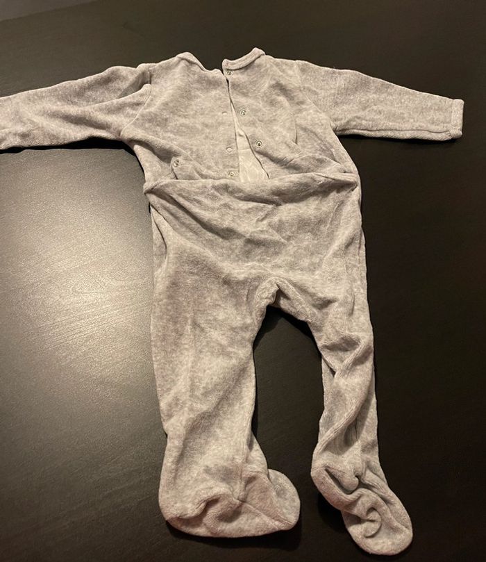 Pyjama Vertbaudet gris et blanc 9 mois - photo numéro 4
