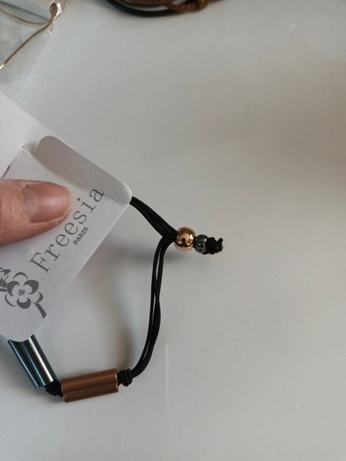 Bracelet fantaisie rose gold et noir - photo numéro 3