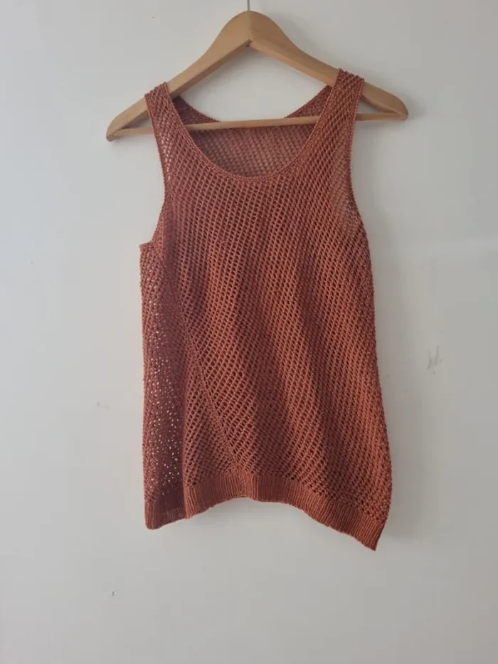 Débardeur maille ajourée vintage terracotta