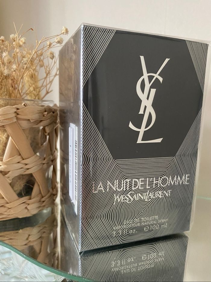 Parfum la nuit de l’homme Yves saint Laurent