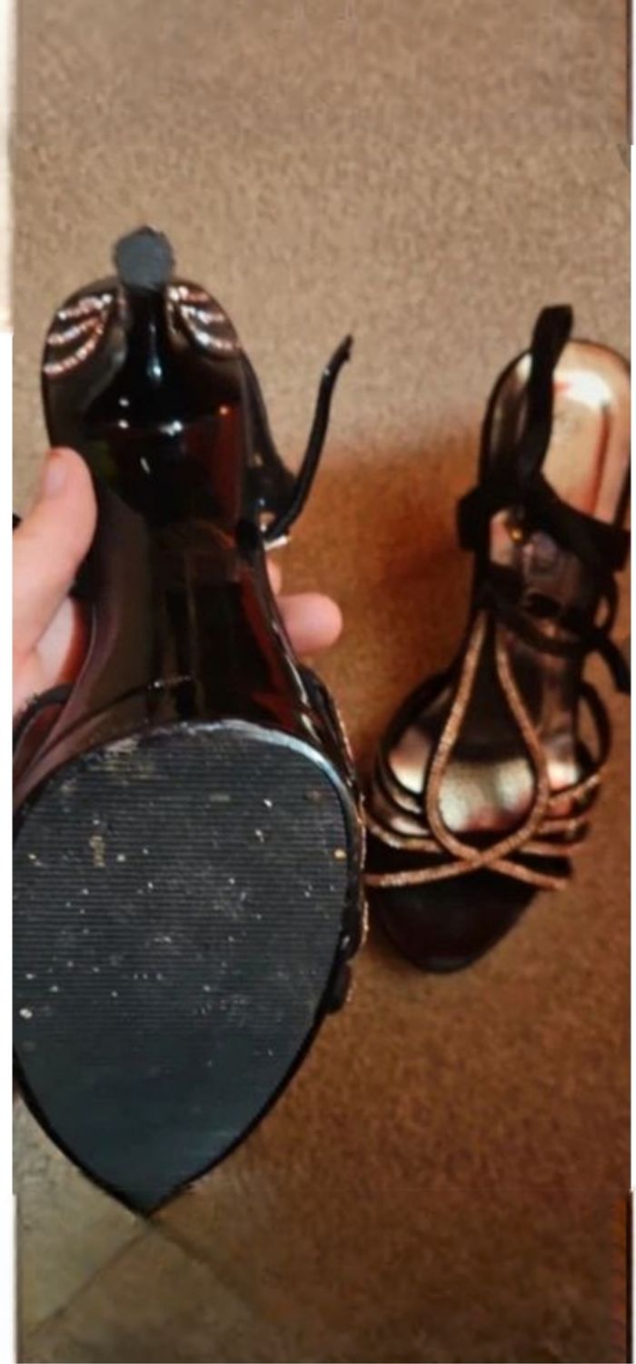 Chaussure a talons - photo numéro 2