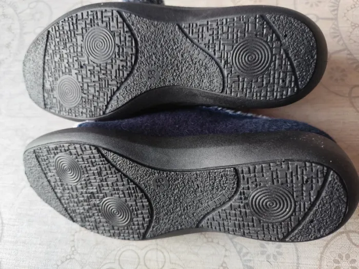 Chaussons femme - photo numéro 3
