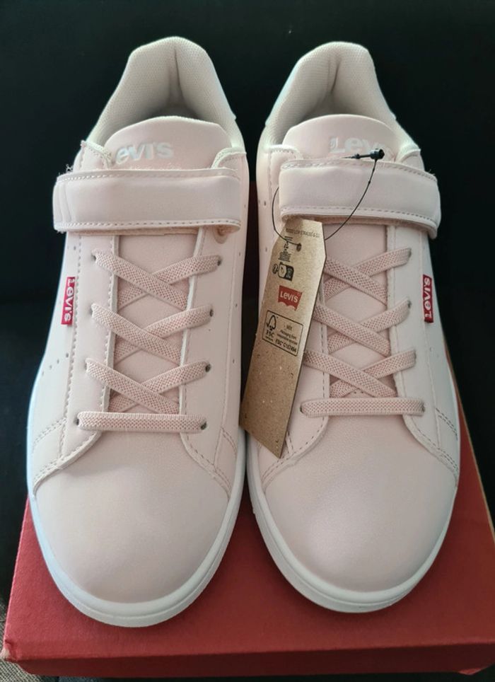Paire de baskets Levi's - photo numéro 2