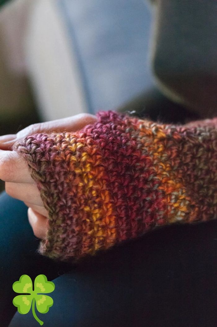 Mitaines colorées au crochet