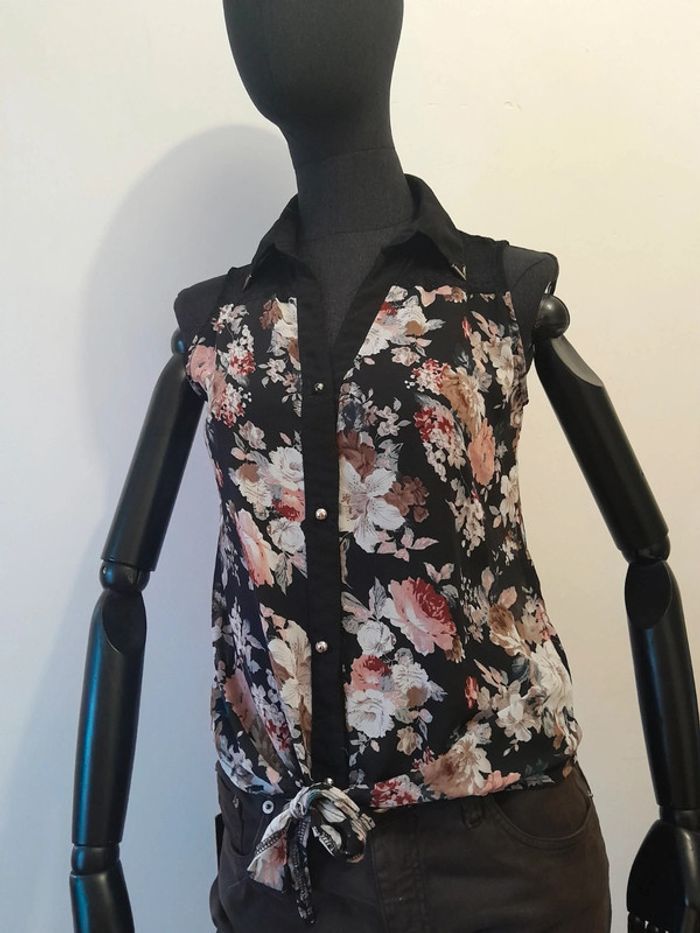 Top débardeur en transparence dentelle en mèche taille m