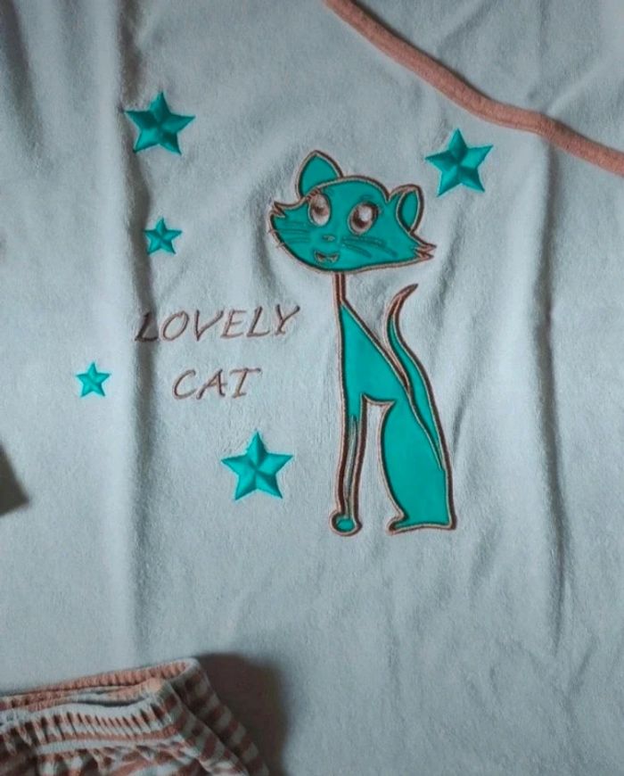 Pyjama d'hiver 2 pièces  velours chat 12 ans - photo numéro 3