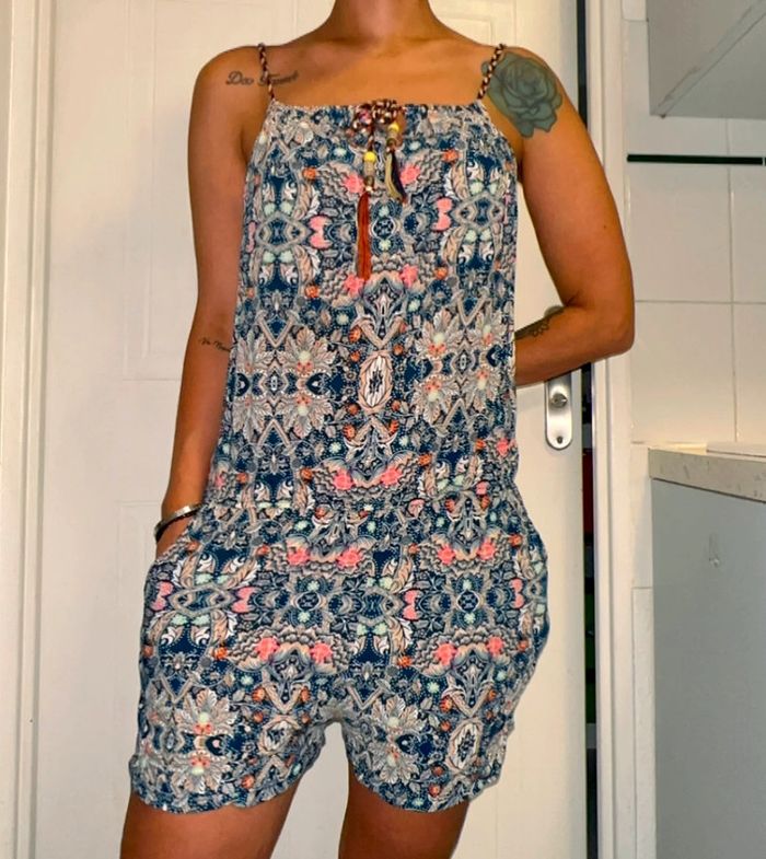 CombiShort Multicolore taille S/M Comme Neuve - photo numéro 3