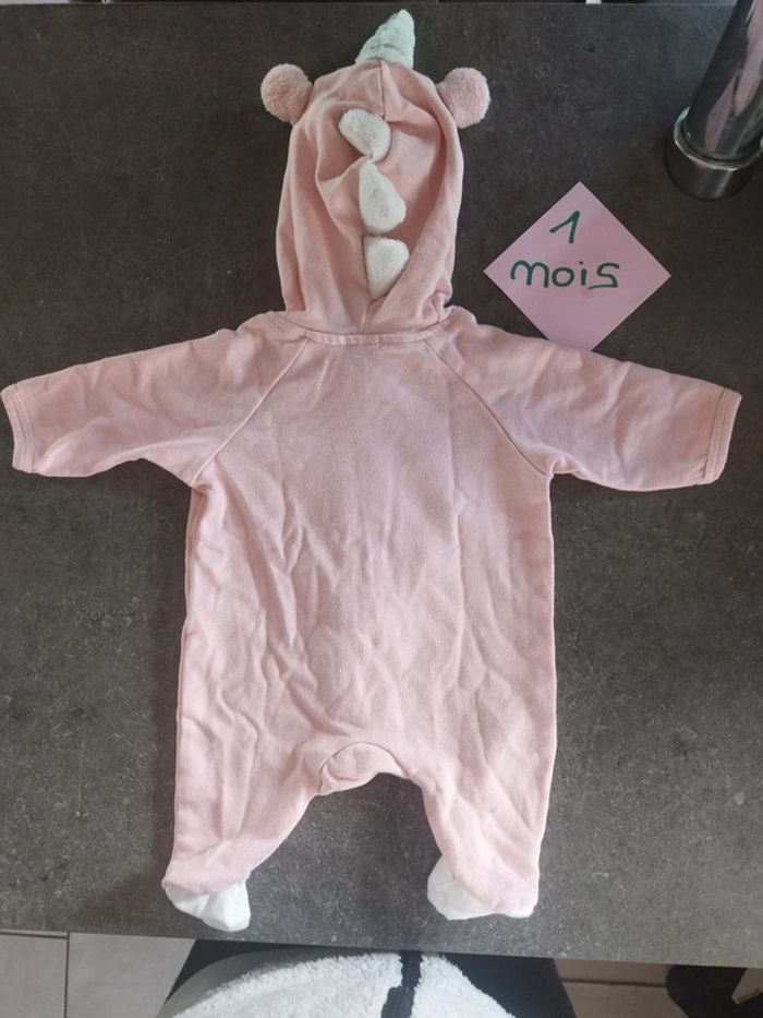Surpyjama licorne 1 mois - photo numéro 4