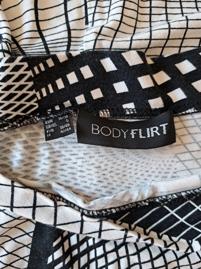 Robe extensible T40 #isacorbasfemme - photo numéro 3