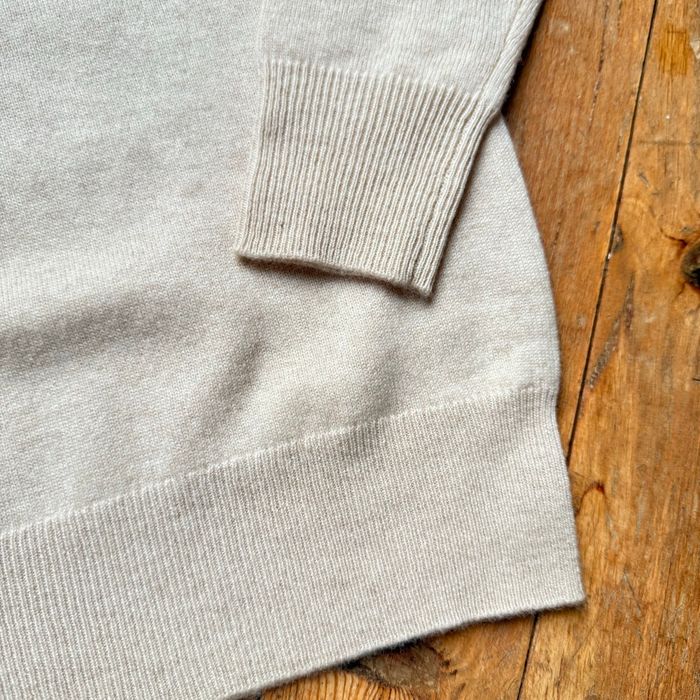 Magnifique pull Burton en cachemire avec des perles - photo numéro 3