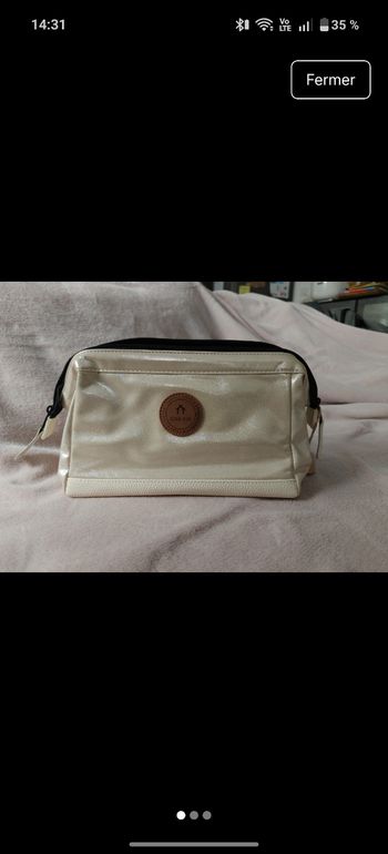 Trousse de toilette cabaia beige irisé