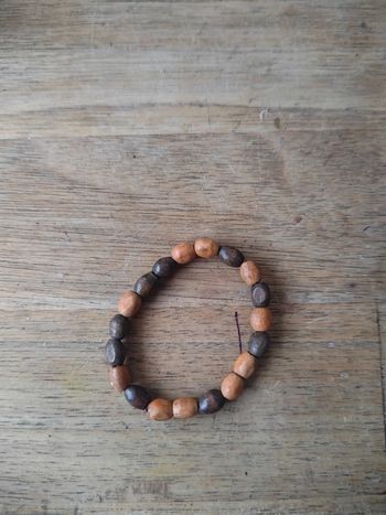 Bracelet en bois