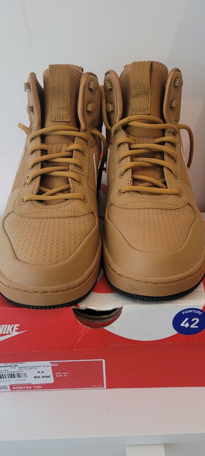 Chaussures NIKE montantes Homme - photo numéro 2
