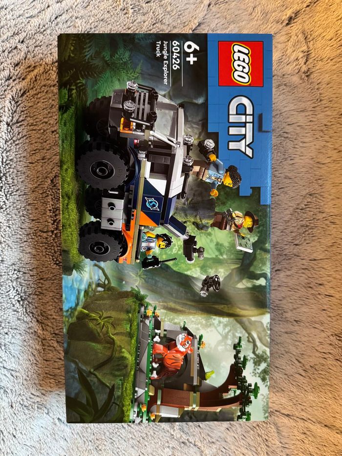 LEGO City 60426 – Camion tout-terrain de l’explorateur de la jungle – 314 pièces – Neuf scellé