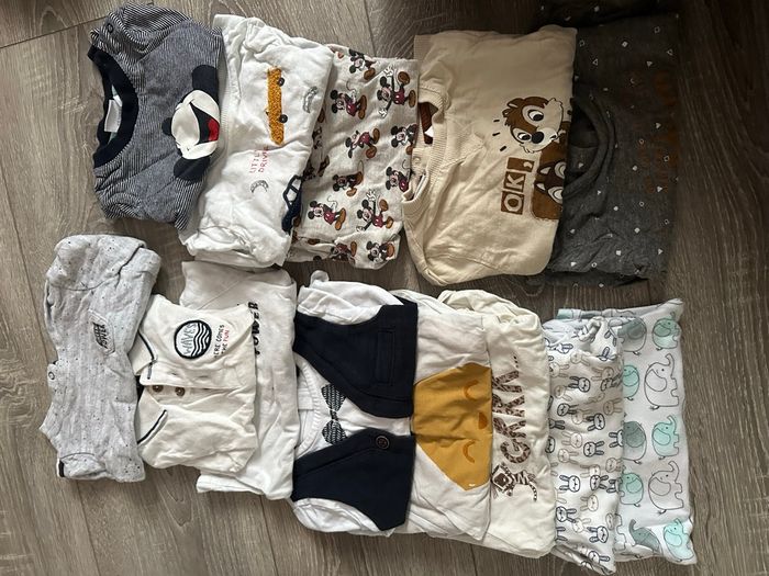 Lot de vêtements garçon 6 mois - photo numéro 4
