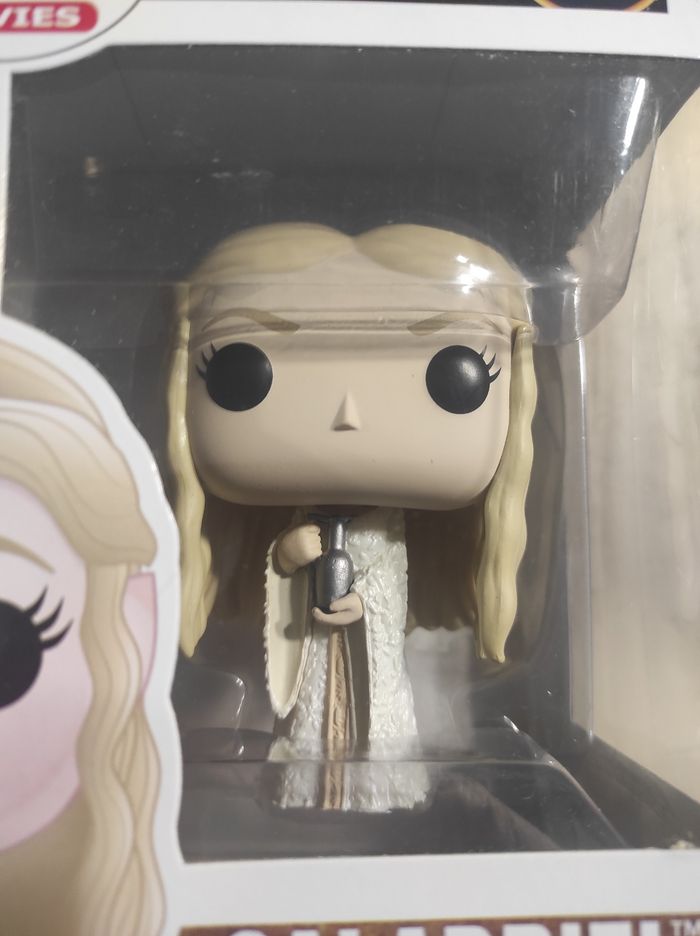 Figurine Funko pop Galadriel 631 ( Le Seigneur des Anneaux ) - photo numéro 7