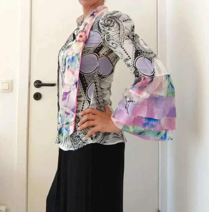 Superbe chemise soie Roberto Cavalli colorée 100% soie - photo numéro 2