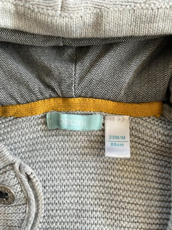 Gilet à capuche gris marque Obaïbi taille 23 mois - photo numéro 3