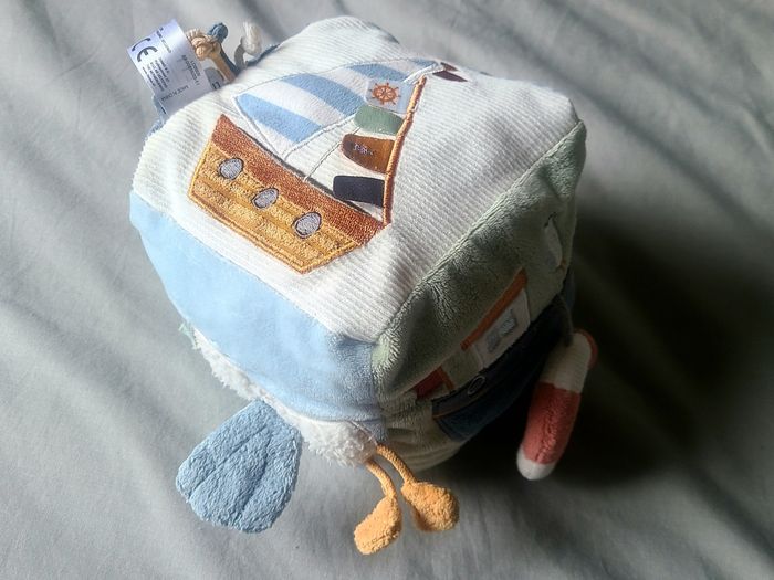 Cube d'activité Little Dutch thème marin