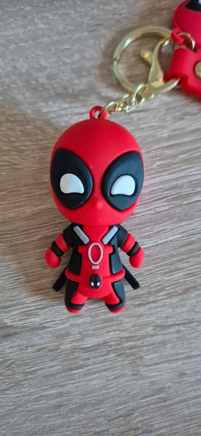 Porte clés 🔑 DeadPool. - photo numéro 2